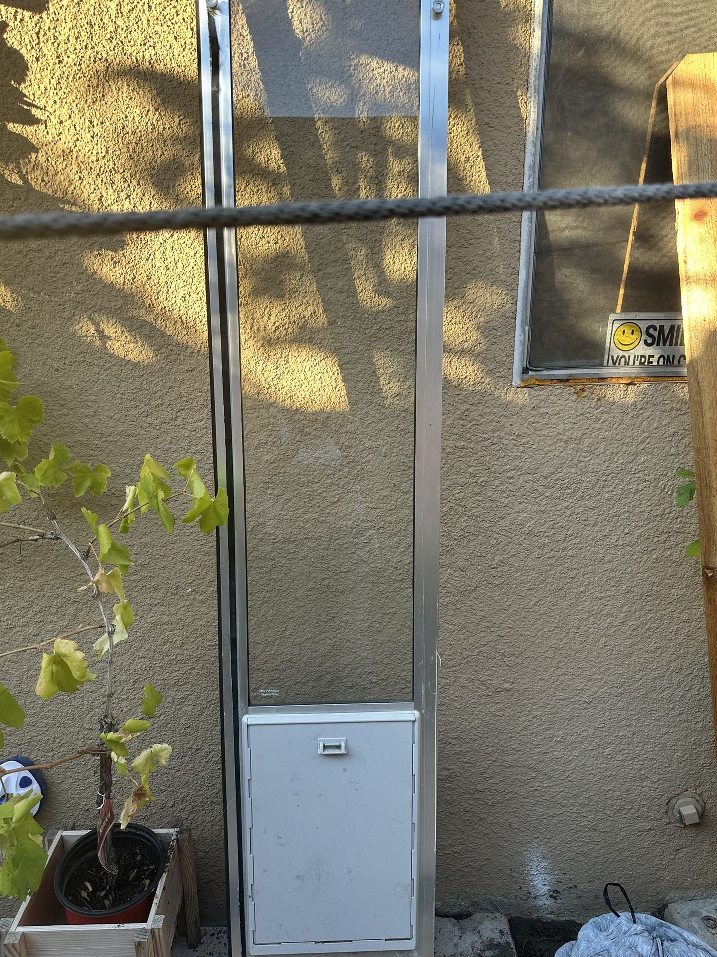 Doggie Door For Big And Medium Size Dogs.