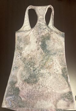 Lululemon Top Size 4