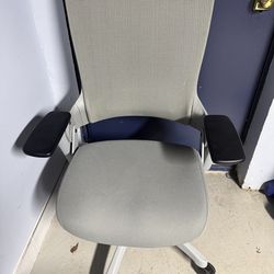 Desk chair