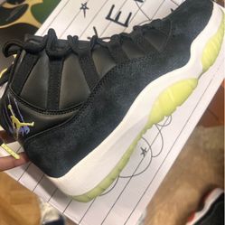 Jordan 11s, Many Sizes 