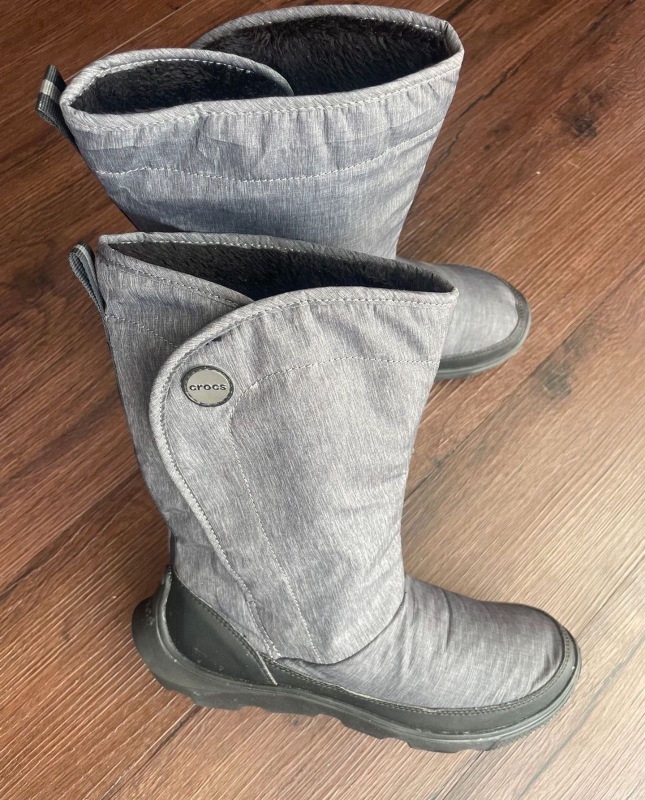Like New CROCS Woman’s Boots Fleece Lined , Size 7