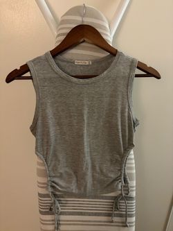 Heart & Hips Gray Ribbed Sleeveless Top medium