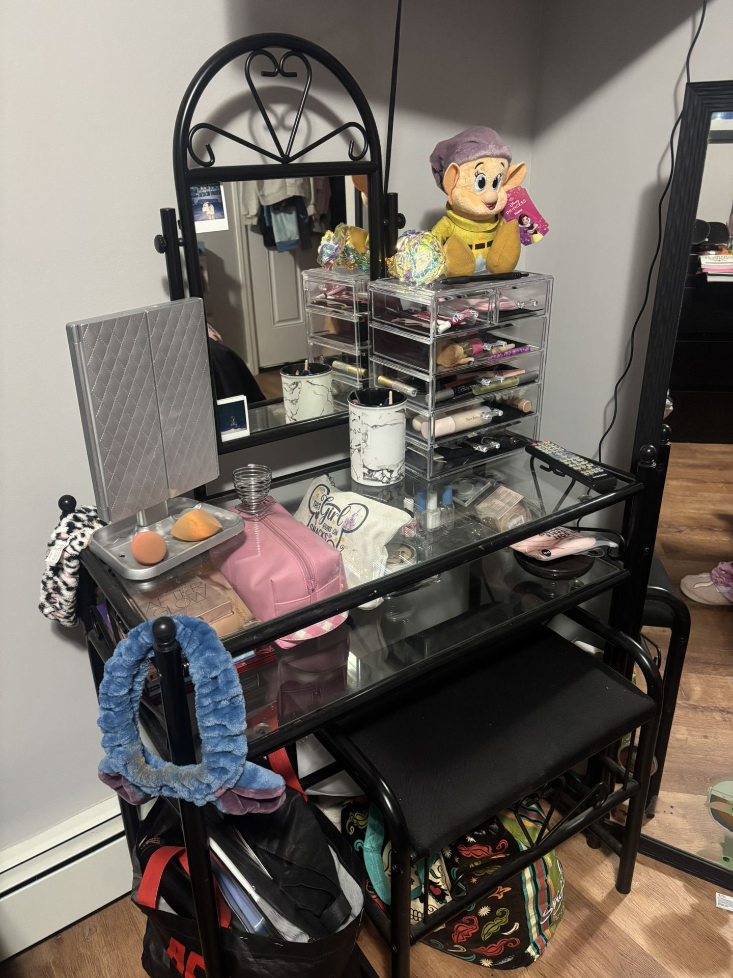 Makeup Vanity 