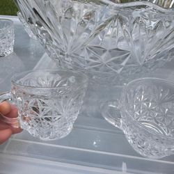 Punch Bowl And 8 6oz Crystal Cups 
