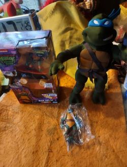 True collectible teenage ninja turtles lot will not separate