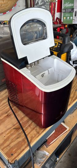 Ice maker