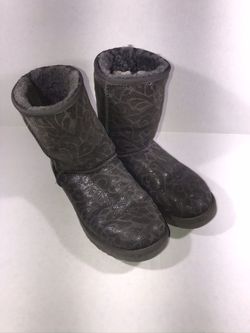 Ugg boots women’s size 8 grey sparkly boots