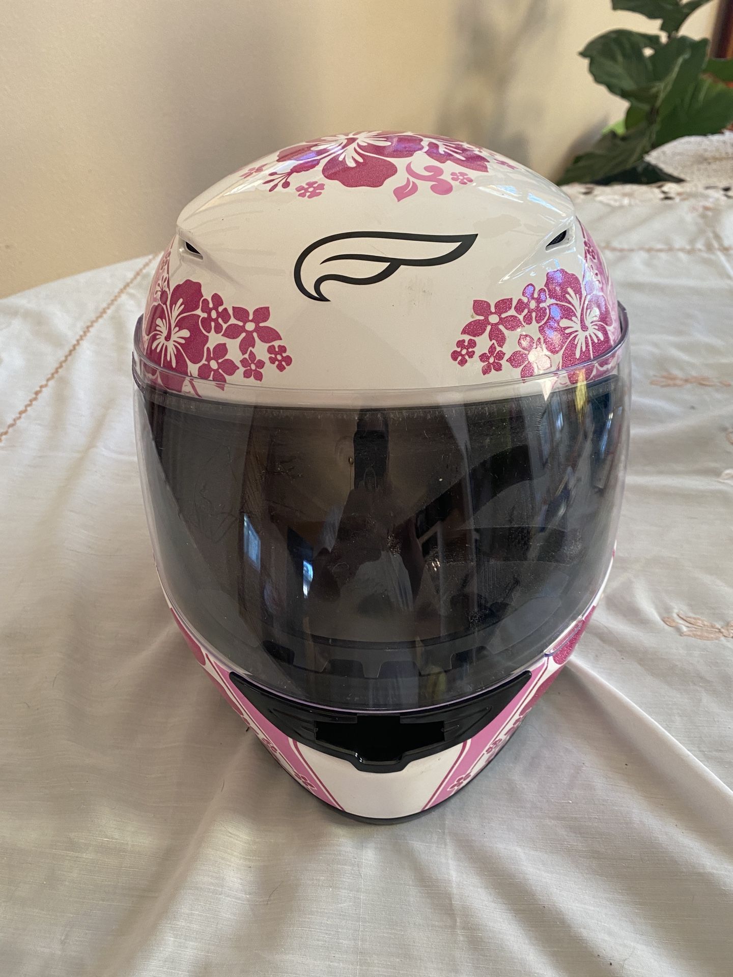 FULMER J5 MOTORCYCLE HELMET YOUTH SMALL LEI Used.