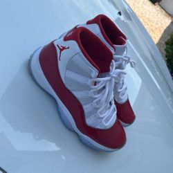 Jordan 11s