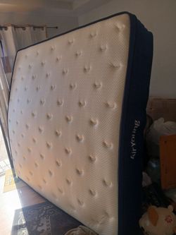 AirYoung Mattress with Tufted Top