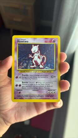Pokemon card Mewtwo