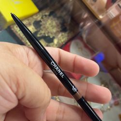 Chanel eyebrow Microphone Defining Pencil