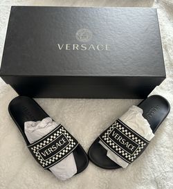 Versace  Slides 