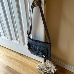 Ori Crossbody Bag