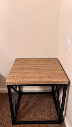 Set of 2 Bedside Tables / Nightstands