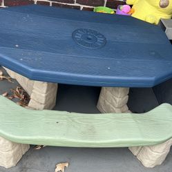 Kids Table