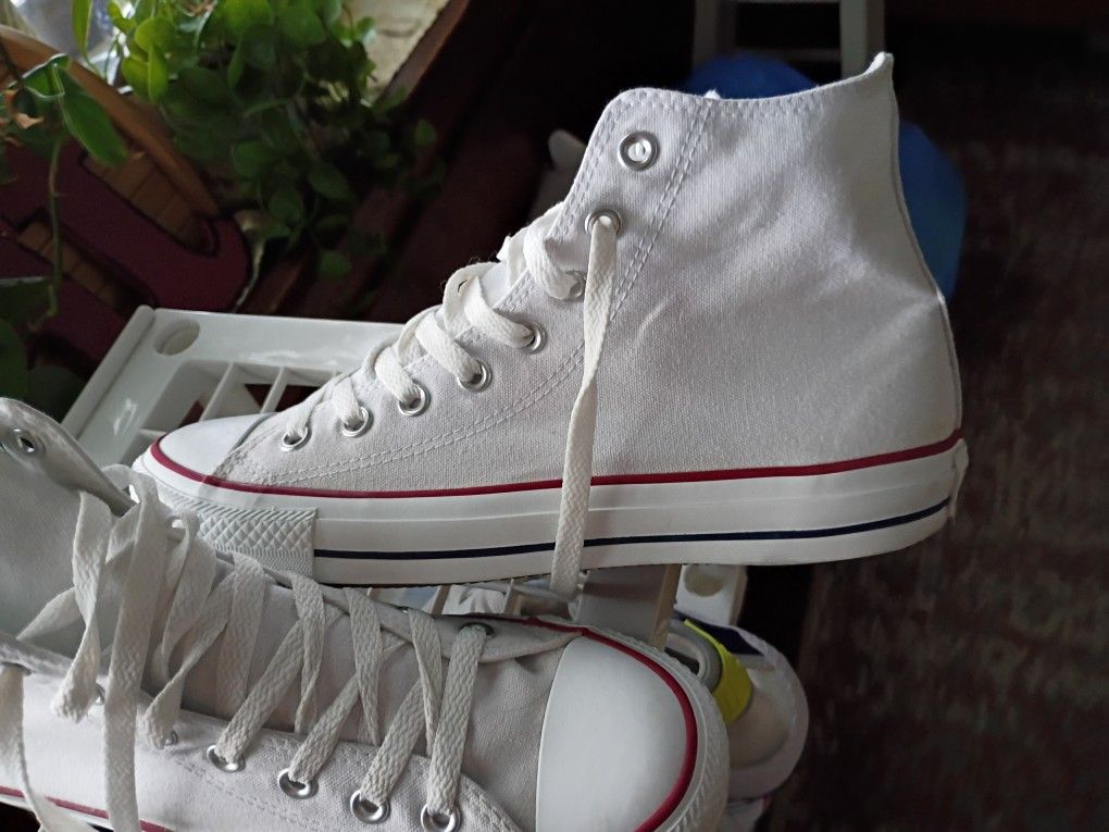 Converse Chuck Taylors