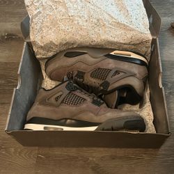 Men’s Jordans Size 9