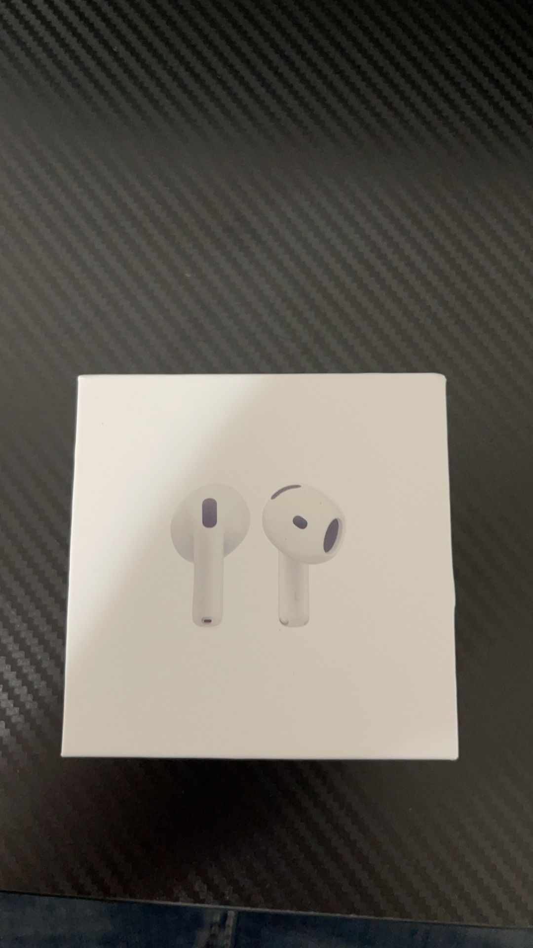 AirPod 4s