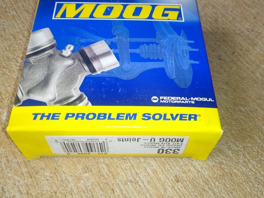Moog 330 U-Joint
