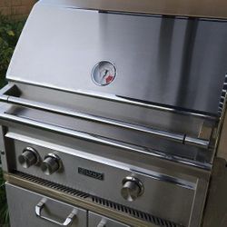 Lynx 30" Freestanding Rotisserie Grill BBQ NG Barely Used