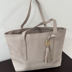 Pure colombian leather