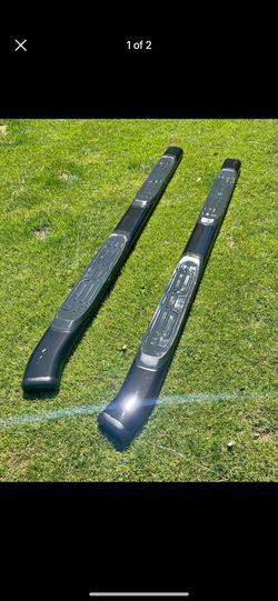 Toyota Tacoma Side Steps Nerf Bars