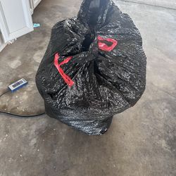 30 lbs of clothes for women and men lot