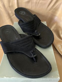 Nurture • Flip Flops (Black) Size 9 *SALE*