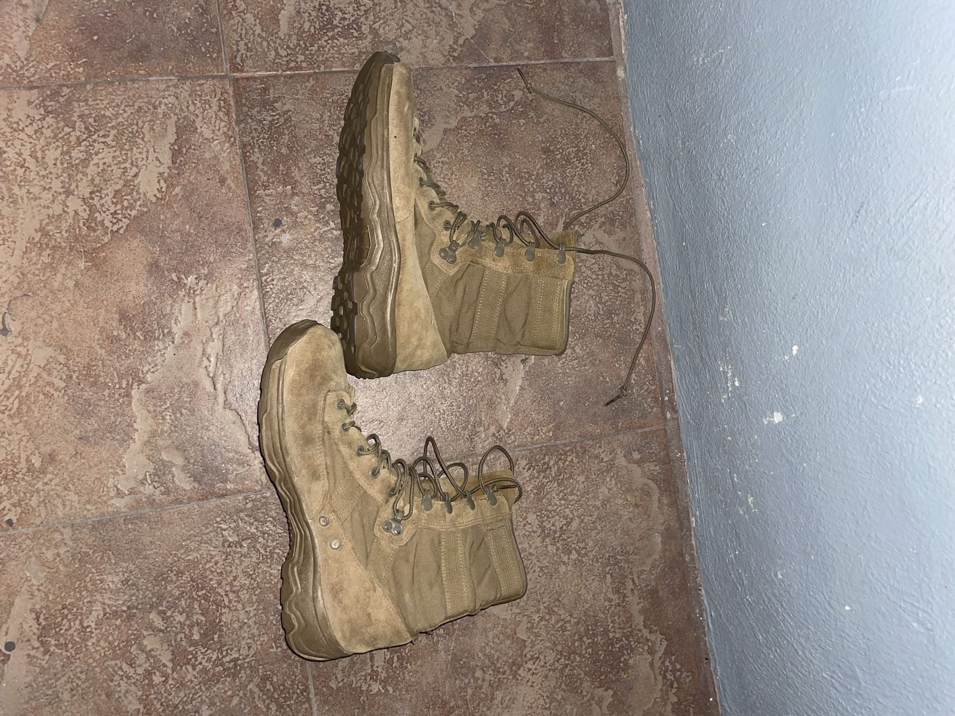 Military Combat Boots 