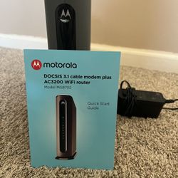 Motorola WiFi router + Cable modem combo! (MG8702)