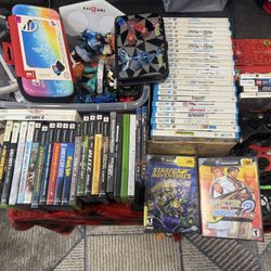 Video Game Lot - YARD SALE LEFTOVERS  GameCube Wii Mario Bros Smash Kart