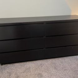 Bedroom Set - Dresser & 2 Nightstands