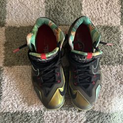 Nike LeBron 11