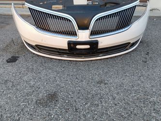 2013-2016 Lincoln MKS Complete Front Bumper With All The Accessories OEM. 