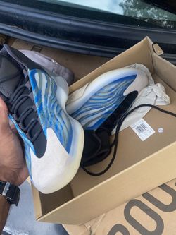 adidas Yeezy Quantum ‘Frozen Blue’ Size 11