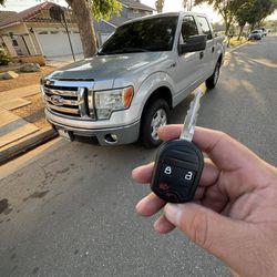 Car Keys/Fobs/Llaves De Autos 