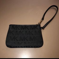 Michael Kors Wristlet Wallet 