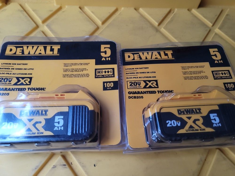 DEWALT 20VMAX BATTERIES 5.0AH NEW