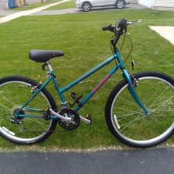 Specialized Hard Rock 18 Speed Mountain Bicycle 26 Inch Bike