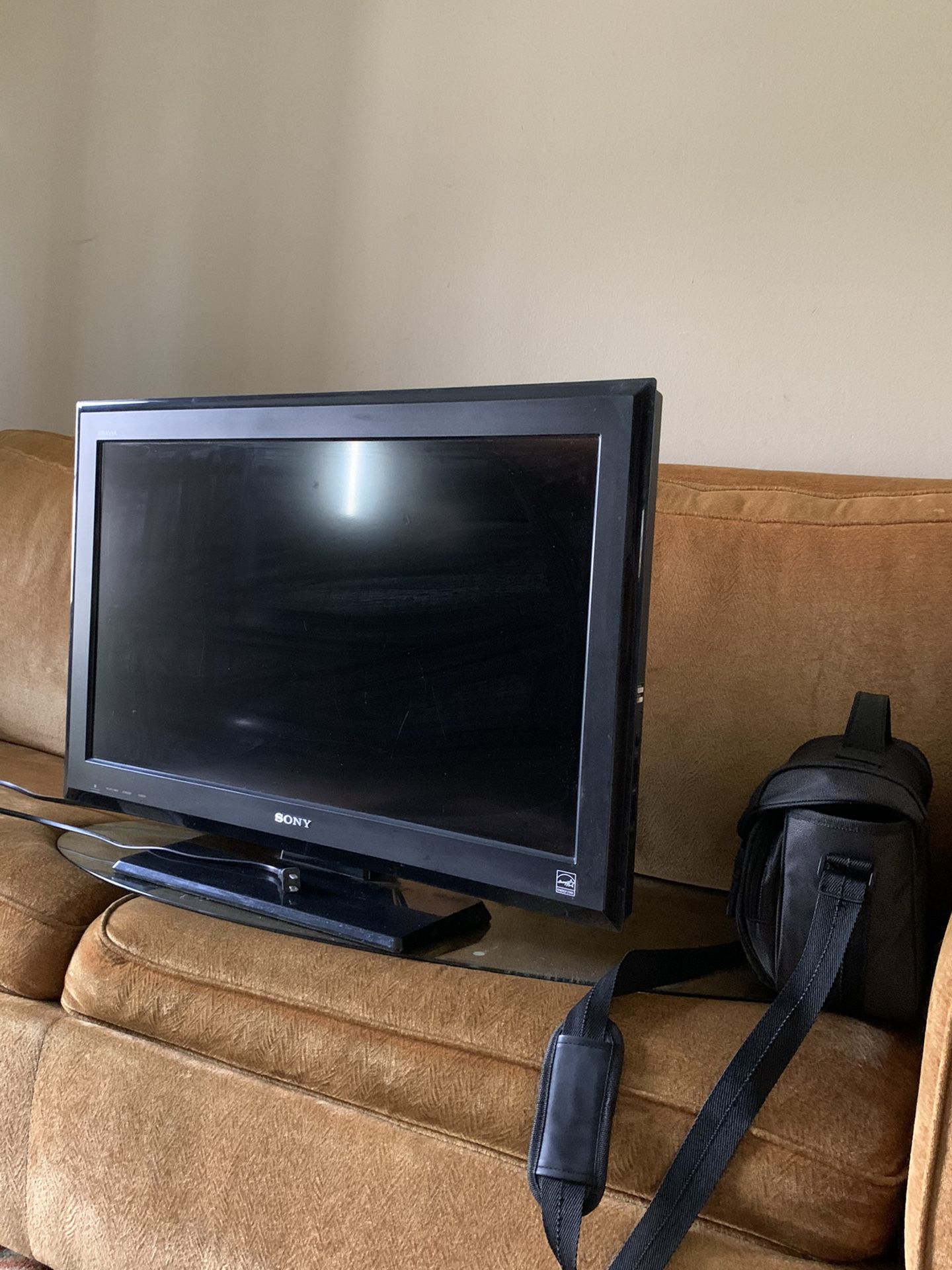 Sony 32” Flatscreen TV Model : KDL-32L5000