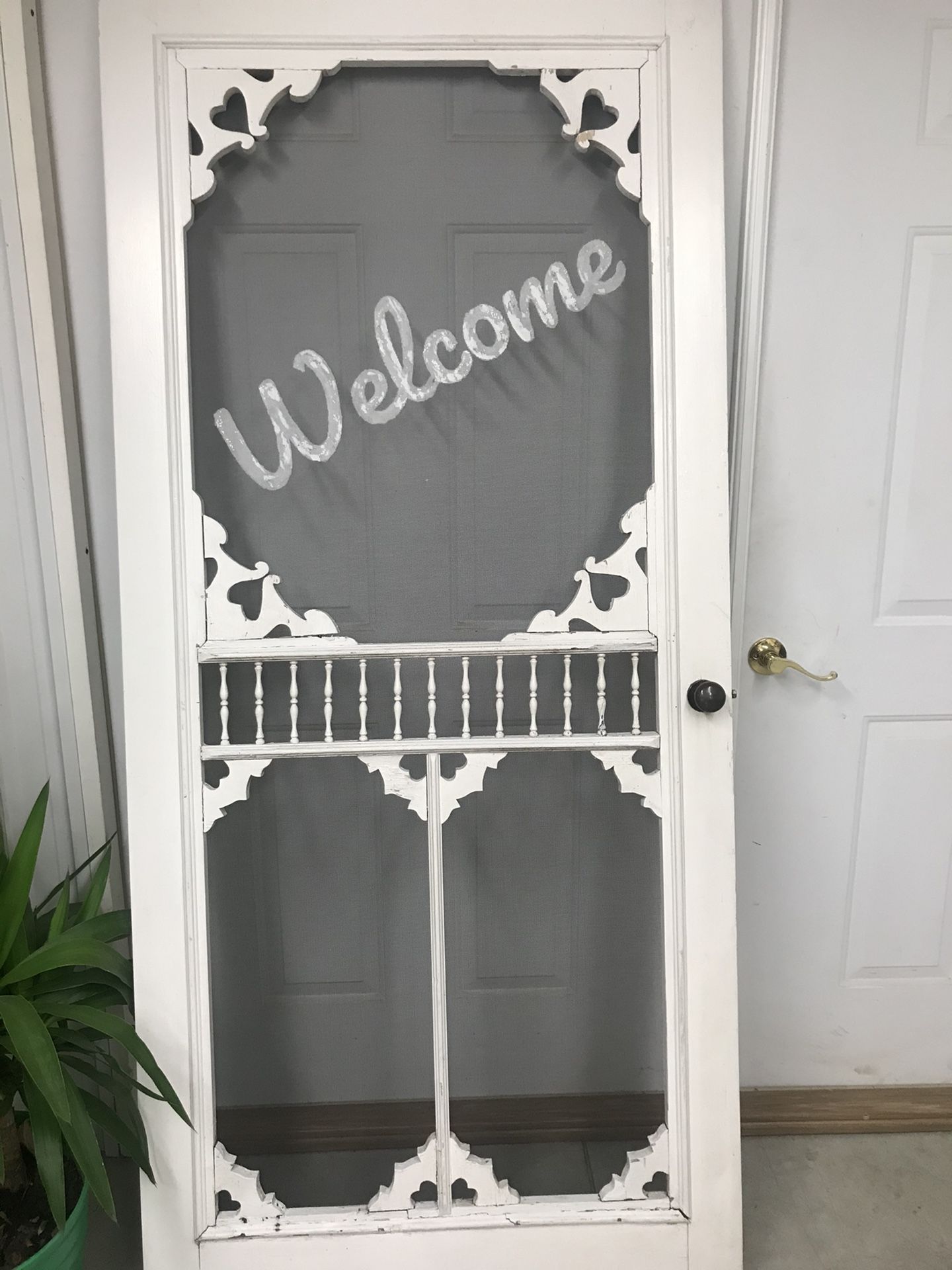 Screen Door- Welcome Sign