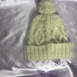 Creme Beanie