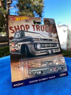 Hot Wheels Custom 62 Chevy Pick Up