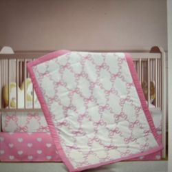 NWT- Baby 3 Piece Crib Set