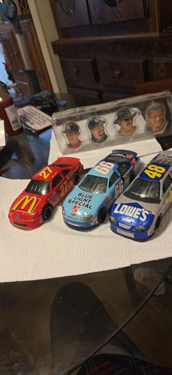 Nascar Drivers Heads And Nascar1/24 Scale Cars
