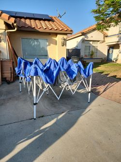 Pop up canopy