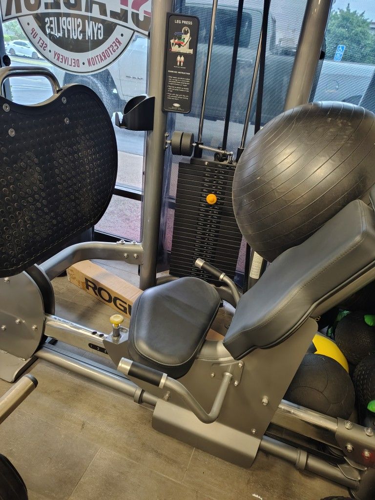 Matrix Leg Press Commercial Gym Equipment Exercise Fitness Weight Machine Workout Lifting