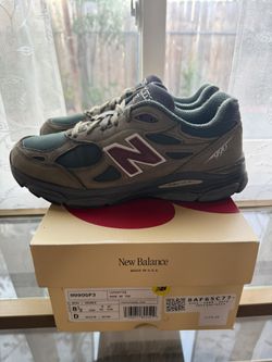 New Balance 990v3