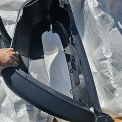 New unpainted 2000-2001 toyota camry bumper